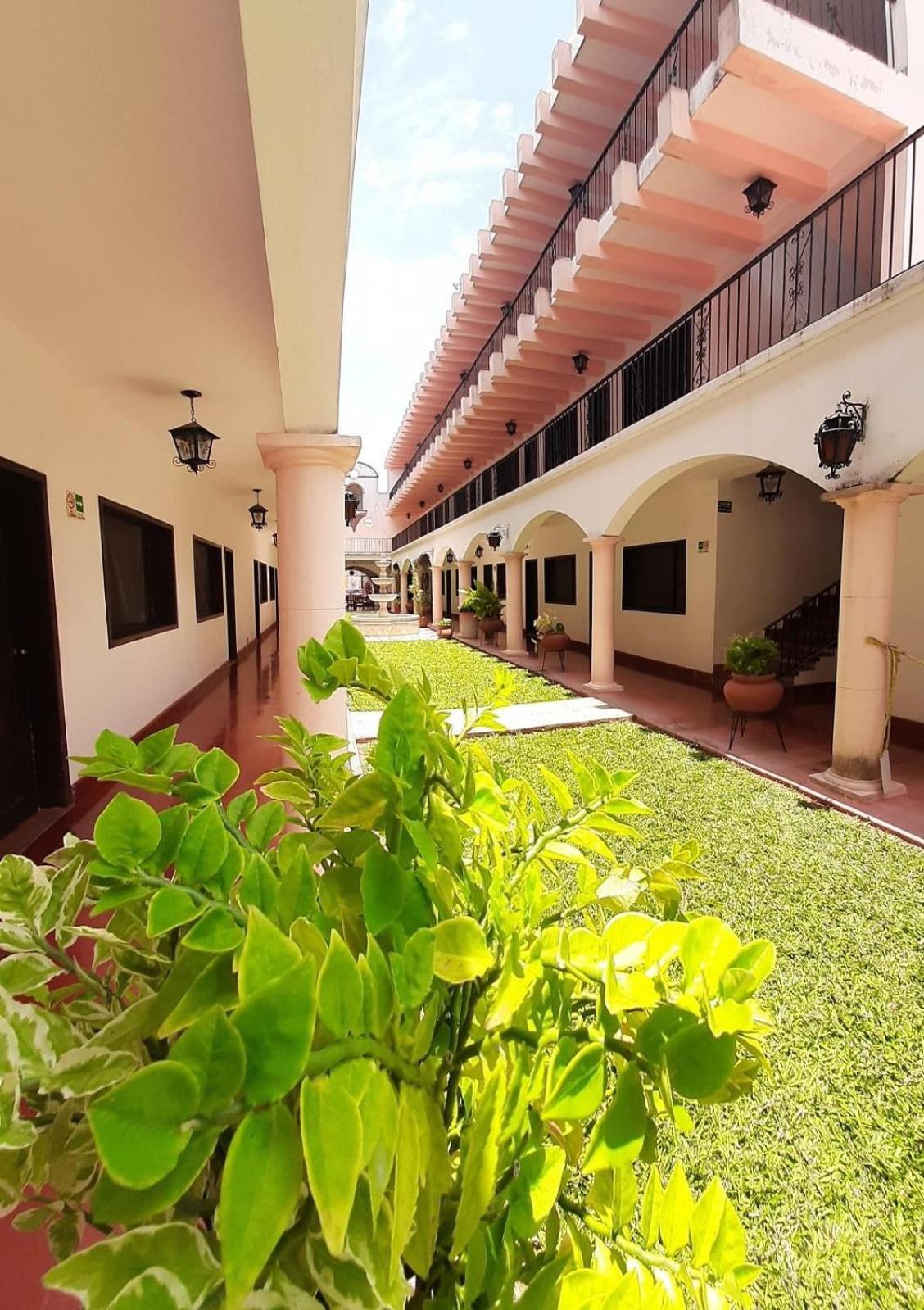 Hotel Zaci วัลลาโดลิด ภายนอก รูปภาพ