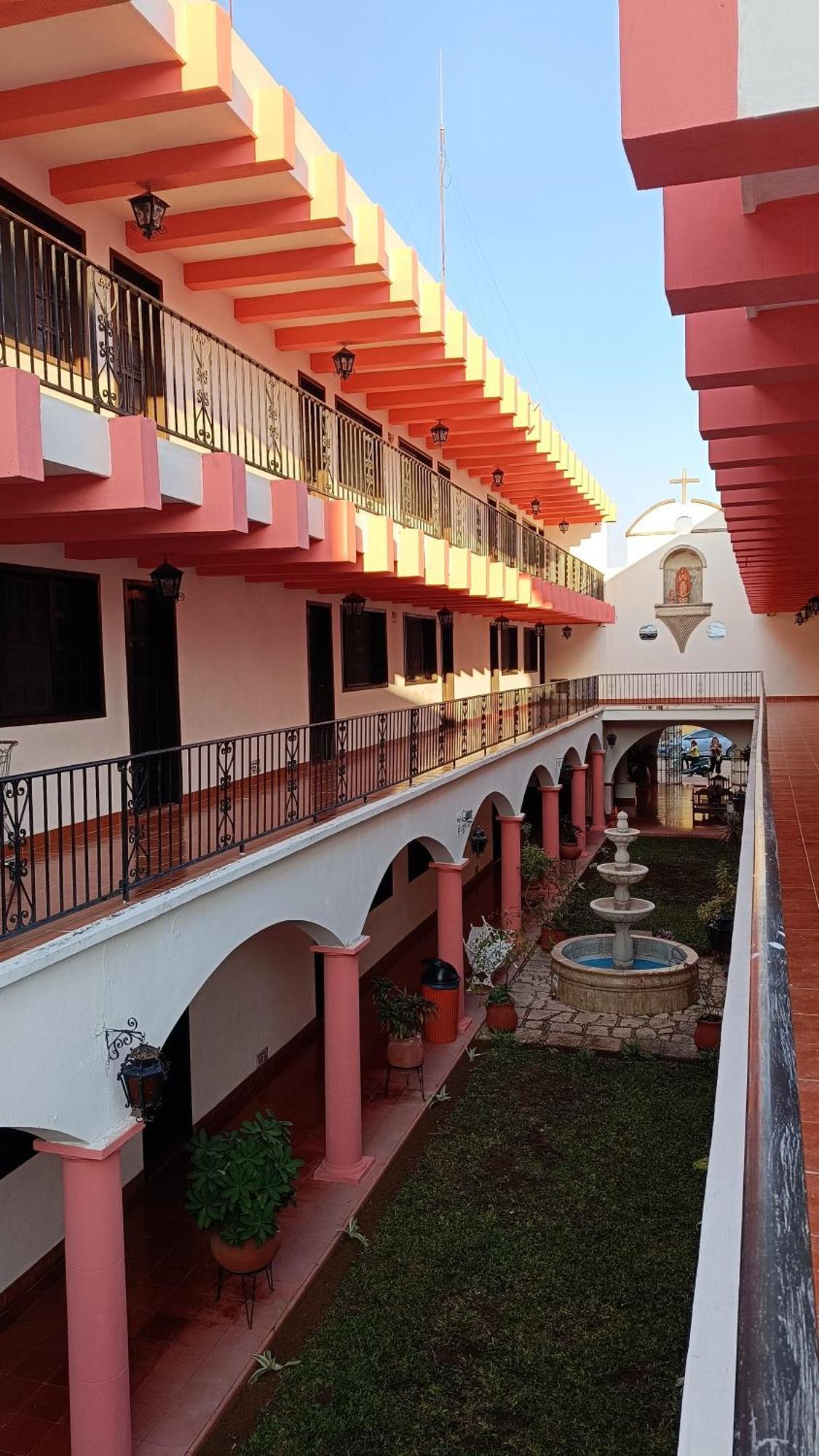 Hotel Zaci วัลลาโดลิด ภายนอก รูปภาพ